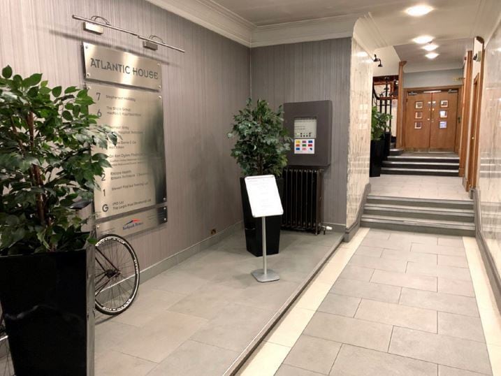 43-47 Hope St, Glasgow to rent - Lobby - Image 2 of 4