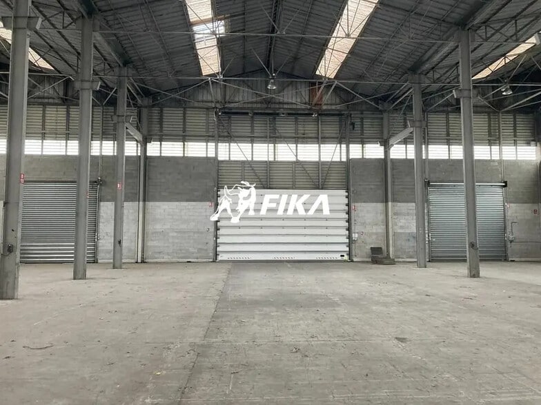 Light Industrial in Toulouse to rent - Building Photo - Image 3 of 5