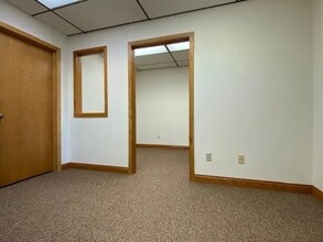 2615-2619 Post Rd, Stevens Point, WI for rent Interior Photo- Image 2 of 5