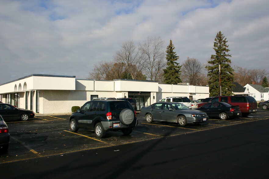 397 Churchilll Hubbard Rd, Youngstown, OH for rent - Building Photo - Image 2 of 2