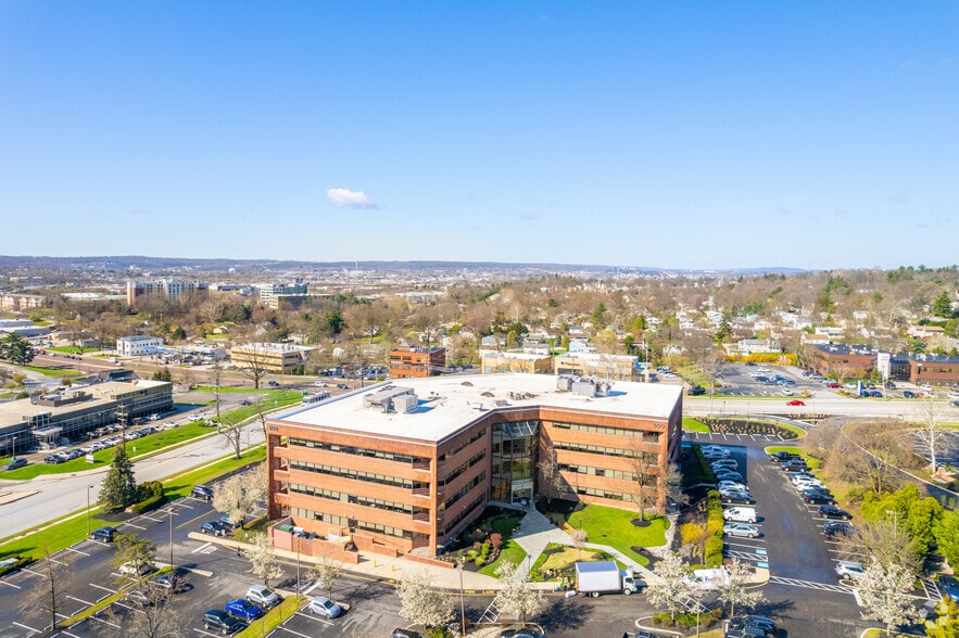 600 W Germantown Pike, Plymouth Meeting, PA for rent - Aerial - Image 3 of 39