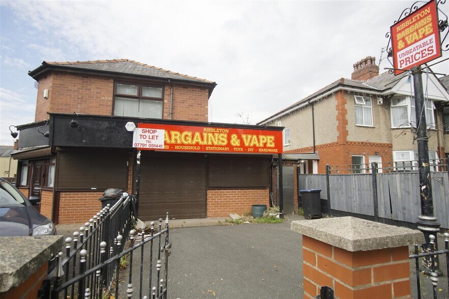 2 Floyd Rd, Preston to rent - Building Photo - Image 1 of 2