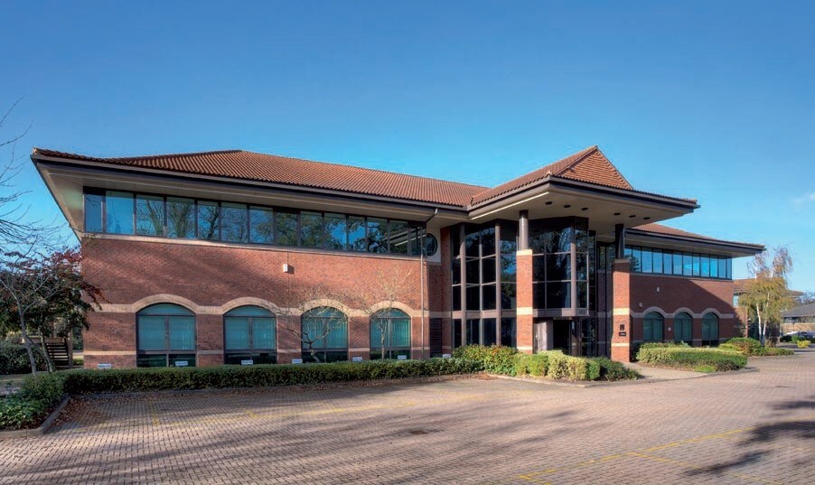 203 Brooklands Rd, Weybridge for sale - Building Photo - Image 1 of 1