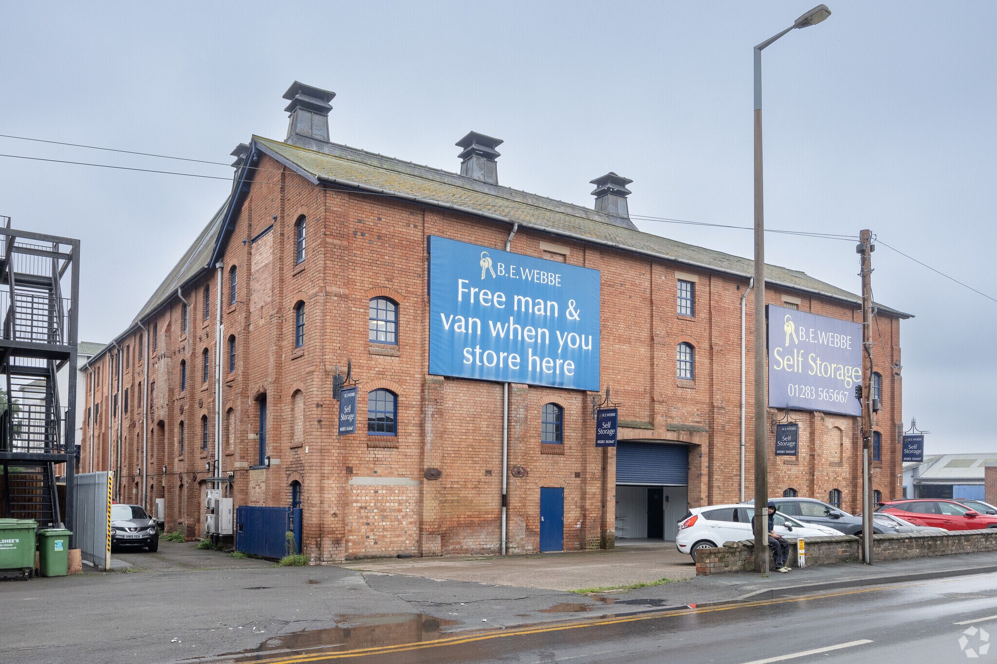 Wharf Rd, Burton On Trent to rent Primary Photo- Image 1 of 5