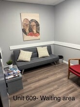 15720 Ventura Blvd, Encino, CA to rent Interior Photo- Image 1 of 13