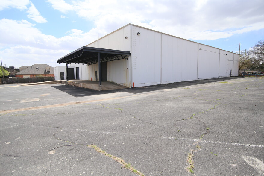 5600 N Western Ave, Oklahoma City, OK for sale - Building Photo - Image 1 of 1