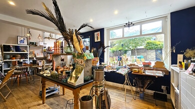 28 Grove Vale, London to rent Interior Photo- Image 2 of 6