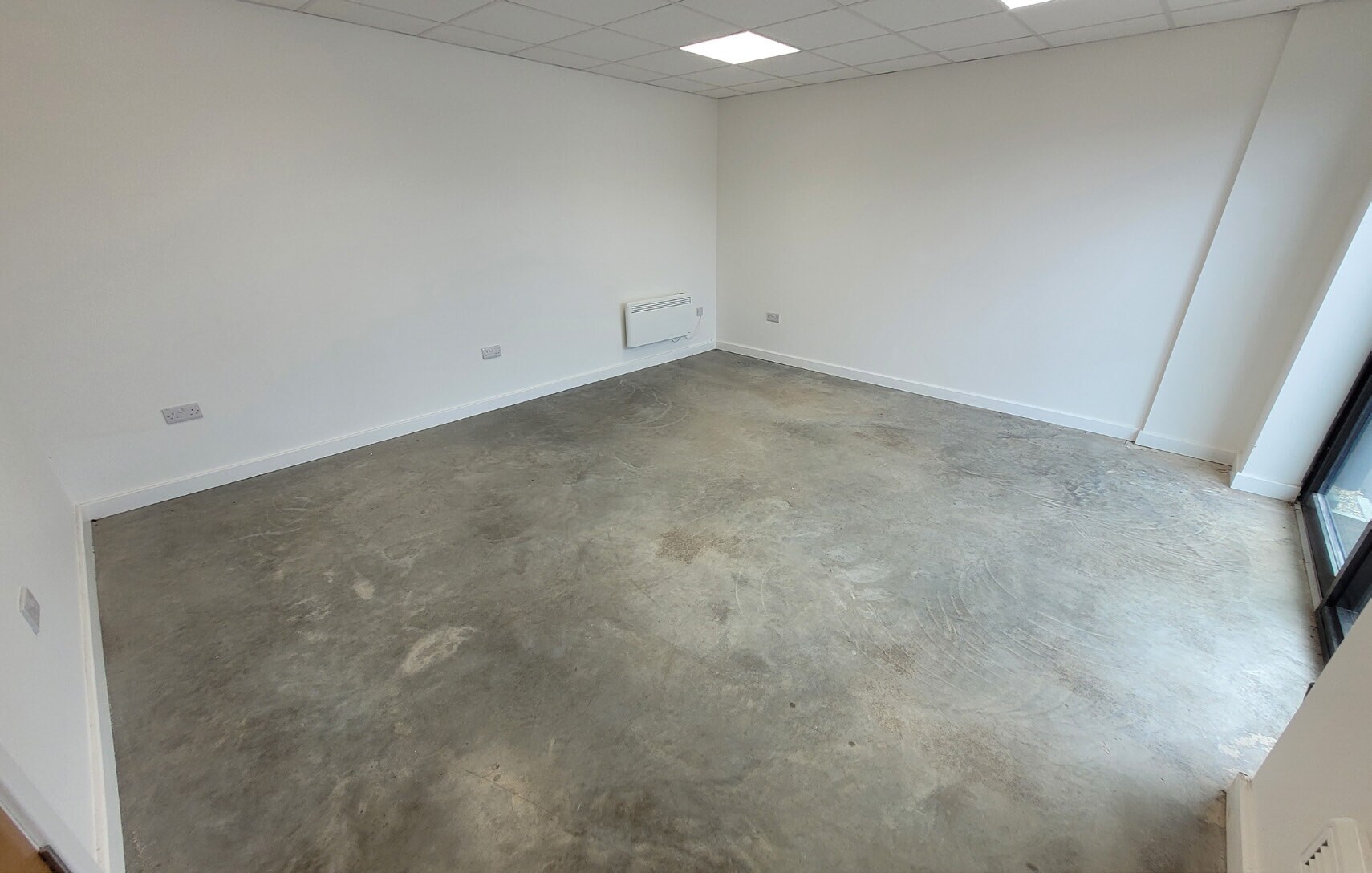 UPPER CALDECOTE, Biggleswade to rent Interior Photo- Image 1 of 3