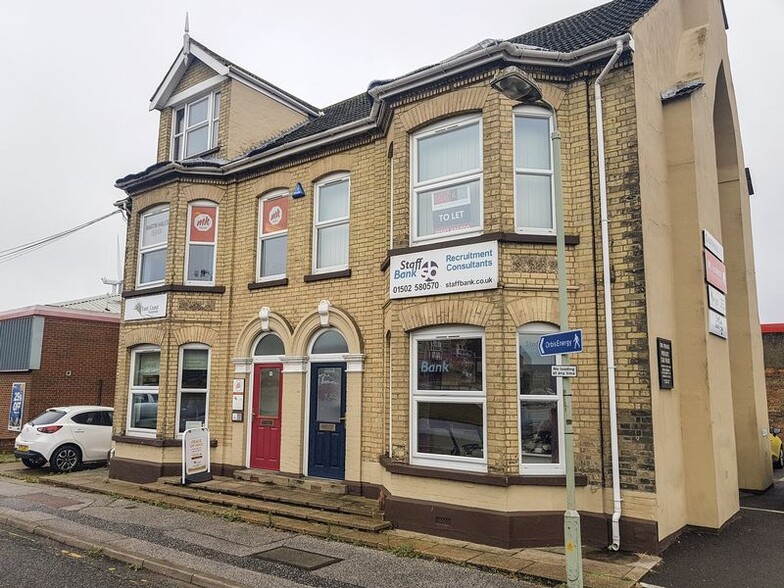 Battery Green Rd, Lowestoft for rent - Building Photo - Image 2 of 2