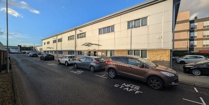 Segensworth Rd, Fareham to rent Building Photo- Image 2 of 2