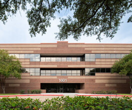 1601 Industrial Blvd, Sugar Land, TX for rent Building Photo- Image 1 of 7