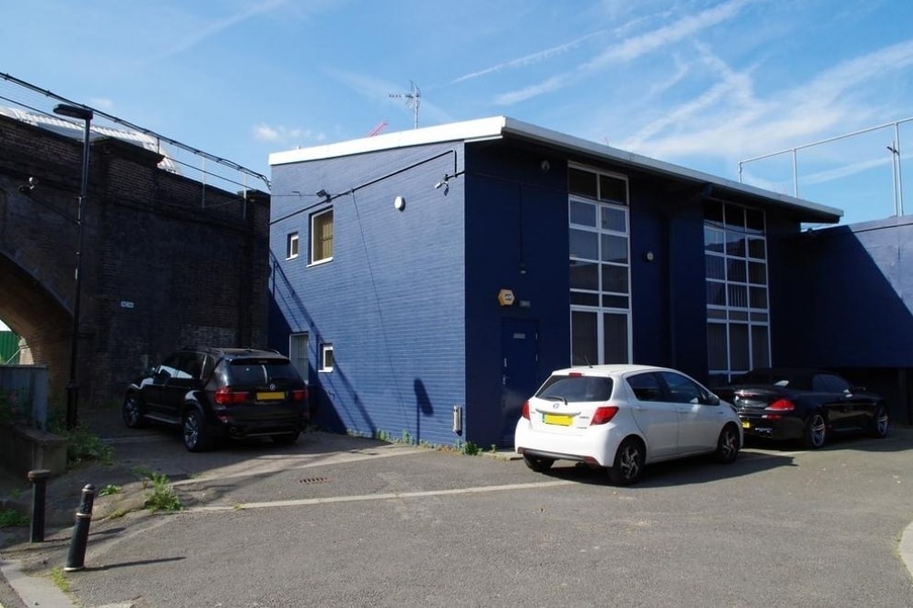 Bard Rd, London for sale Primary Photo- Image 1 of 1