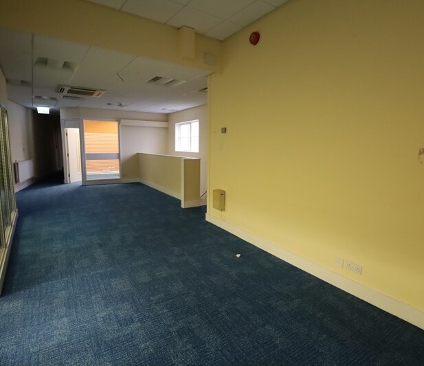 3-5 Market Pl, Hinckley, LEC LE10 1NT - Unit 1 - - Interior Photo - Image 2 of 3