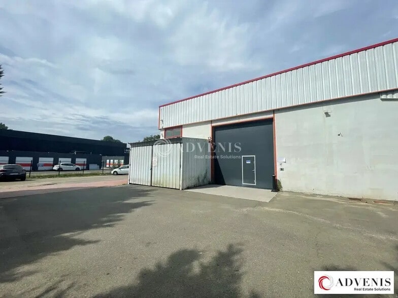 Light Industrial in Pessac to rent - Building Photo - Image 2 of 10