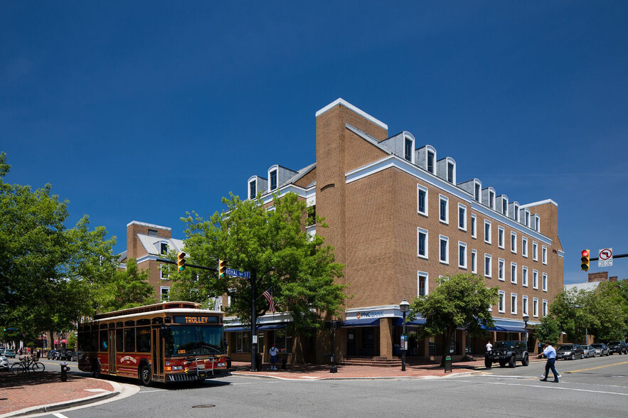 123 N Pitt St, Alexandria, VA for rent - Building Photo - Image 1 of 12