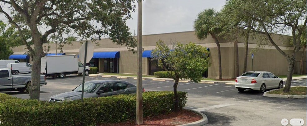 5301 N Nob Hill Rd, Sunrise, FL for rent - Building Photo - Image 1 of 4