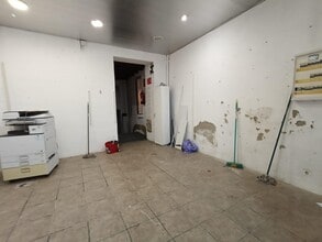 Retail in Vilafranca del Penedès, Barcelona to rent Interior Photo- Image 2 of 7