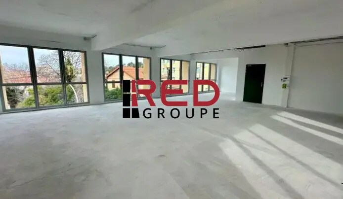 Rue Pasteur, Aix-en-Provence to rent - Interior Photo - Image 2 of 3