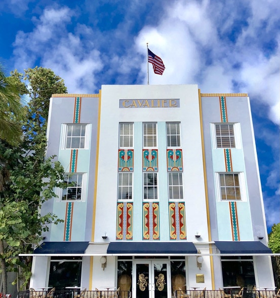 Cavalier & Henrosa Hotels portfolio of 2 properties for sale on LoopNet.co.uk - Building Photo - Image 1 of 22