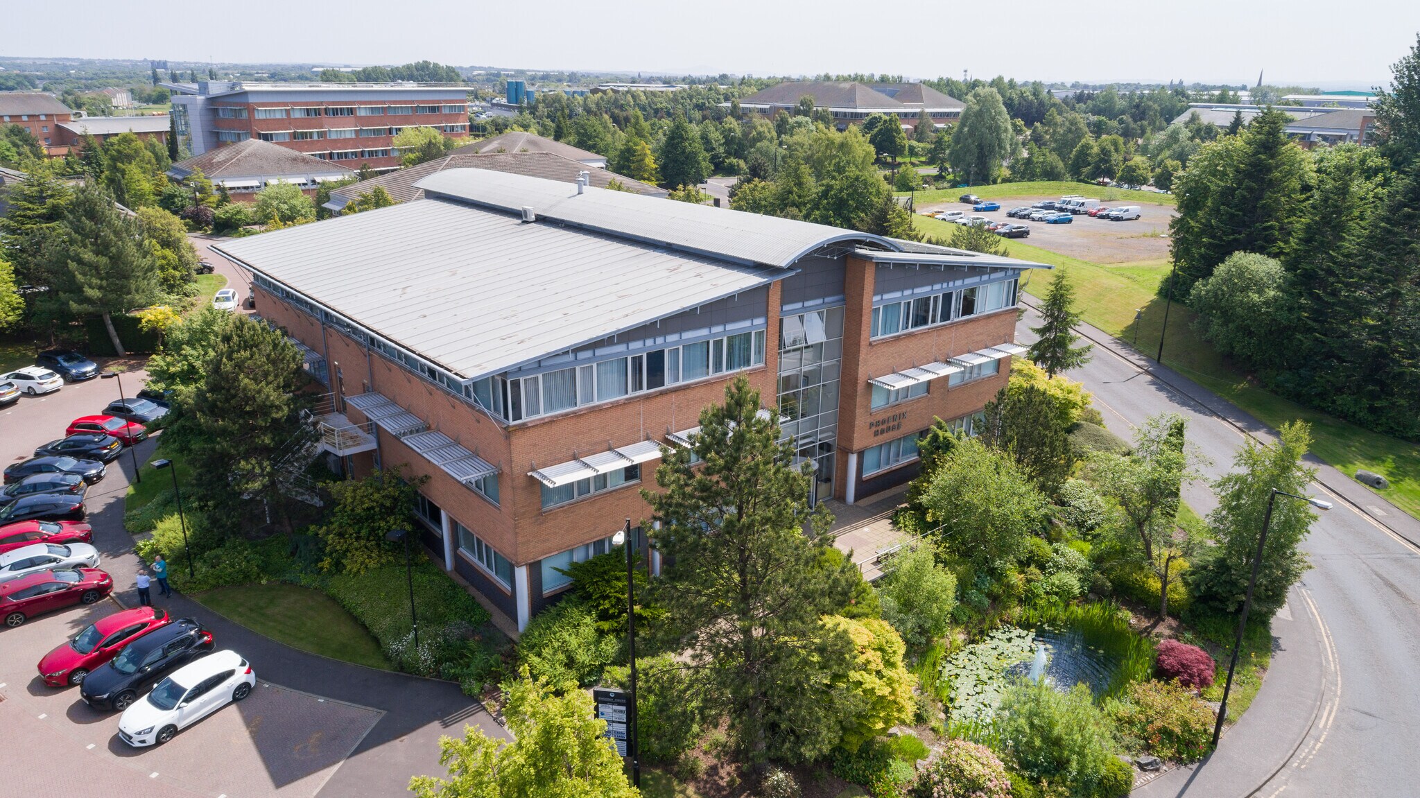 Phoenix Crescent, Bellshill to rent Building Photo- Image 1 of 6