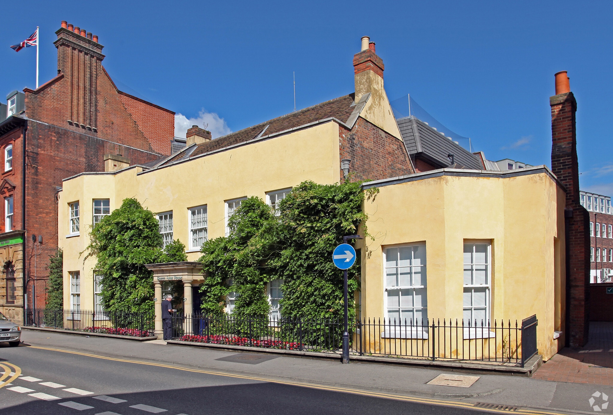 25-27 Broadway, Maidenhead for sale Primary Photo- Image 1 of 1