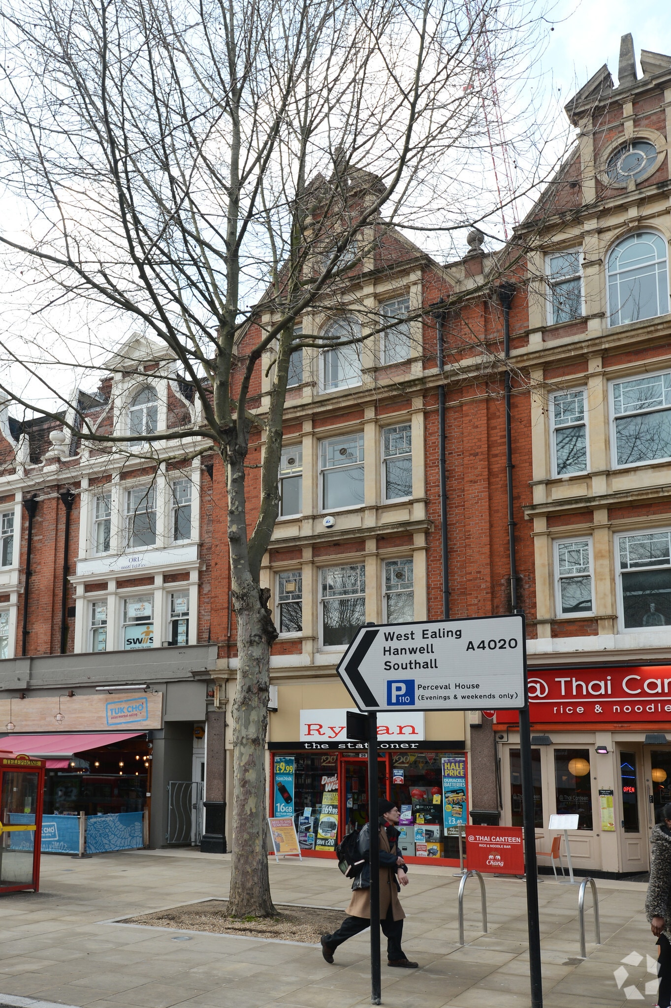26 New Broa, London to rent Primary Photo- Image 1 of 4