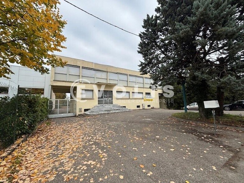 17 Rue Vaucanson, Décines-Charpieu for sale - Building Photo - Image 1 of 12