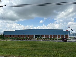 700 Industrial Dr, Lebanon, KY for rent Building Photo- Image 1 of 2