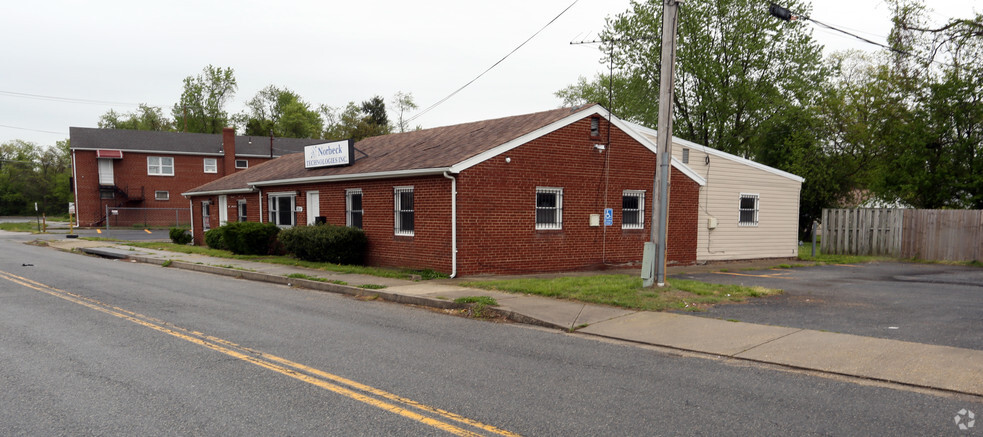 8808-8810 Woodyard Rd, Clinton, MD for sale - Primary Photo - Image 1 of 1