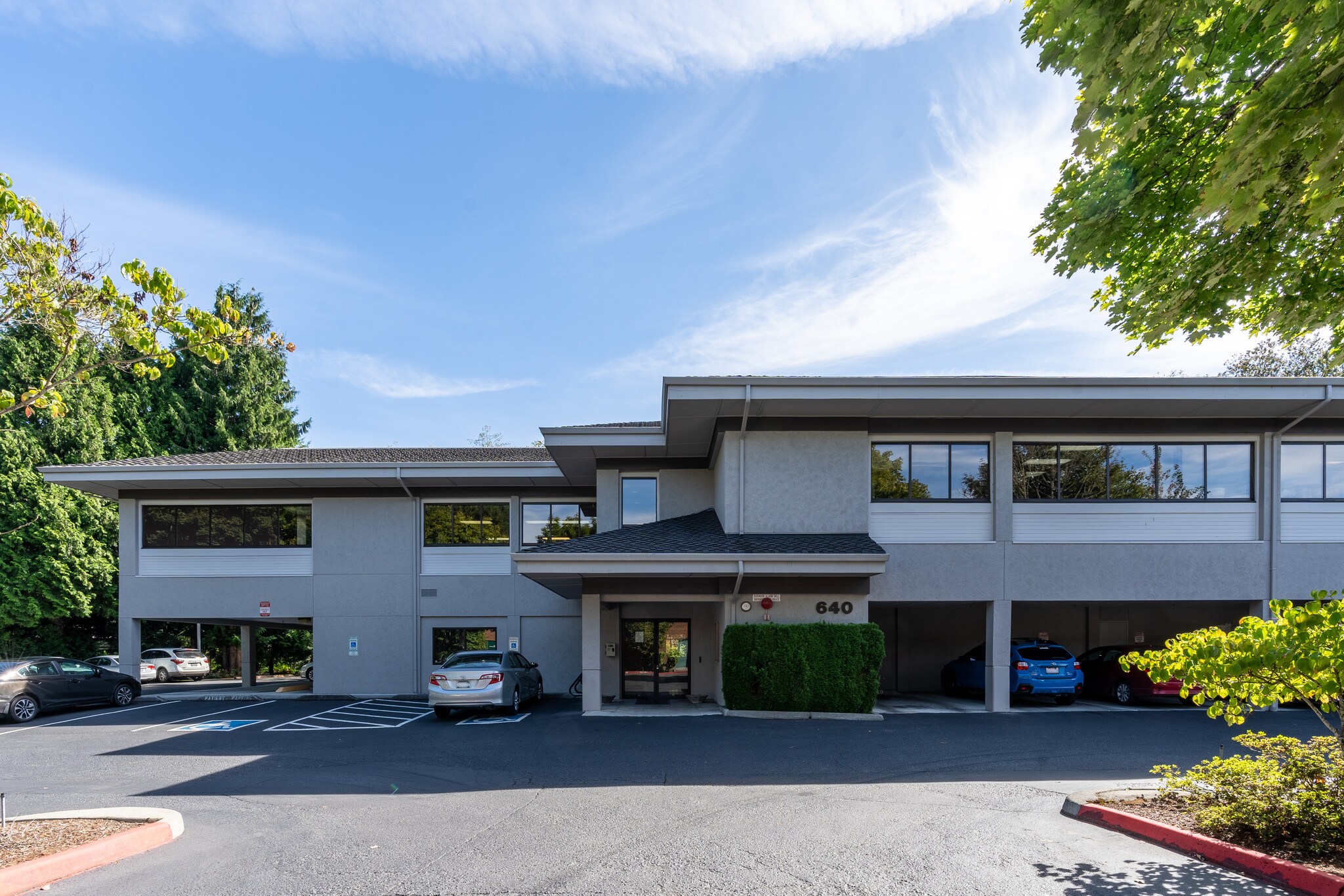 640 NW Gilman Blvd, Issaquah, WA to rent Building Photo- Image 1 of 5