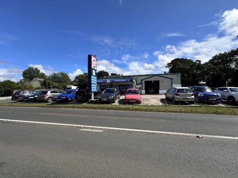 Newton Rd, Littlehempston to rent - Building Photo - Image 2 of 6