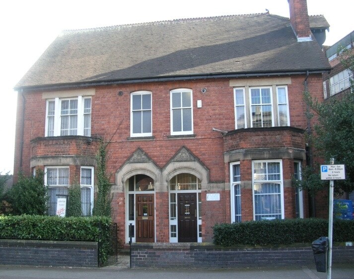 910 Summerfield Rd, Wolverhampton WV1 4PR