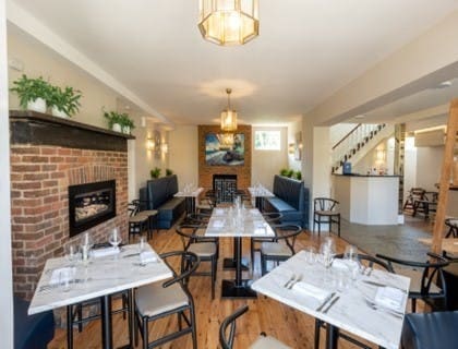 Hampton Court Rd, East Molesey to rent - Building Photo - Image 3 of 5