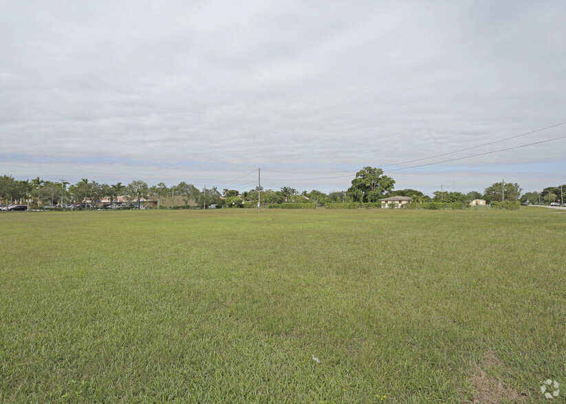 16501 SW 312 St, Homestead, FL for rent - Building Photo - Image 1 of 4