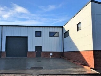 Hewell Rd, Redditch to rent - Building Photo - Image 3 of 7