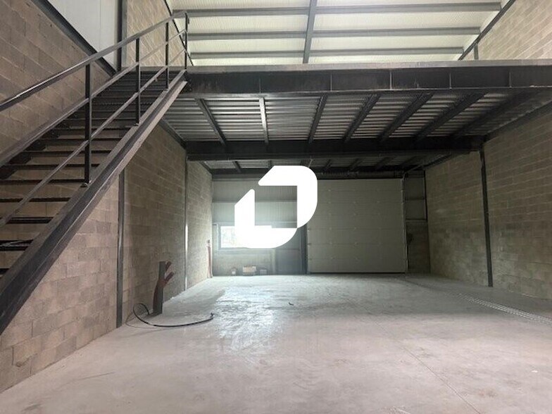 Light Industrial in Ennery for sale - Building Photo - Image 3 of 21