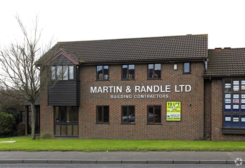 Church St, Sittingbourne to rent - Building Photo - Image 3 of 3