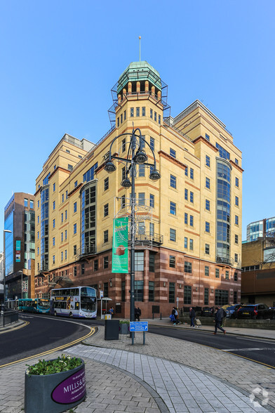 1 Park Row, Leeds for rent - Primary Photo - Image 1 of 6