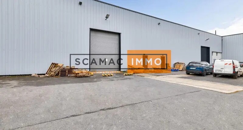 Industrial in Villeneuve-la-Garenne to rent - Building Photo - Image 2 of 5