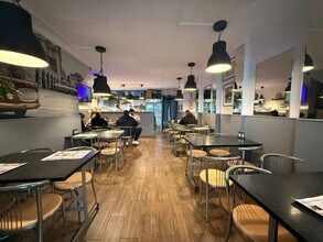 66 High St, Enfield to rent Interior Photo- Image 1 of 7