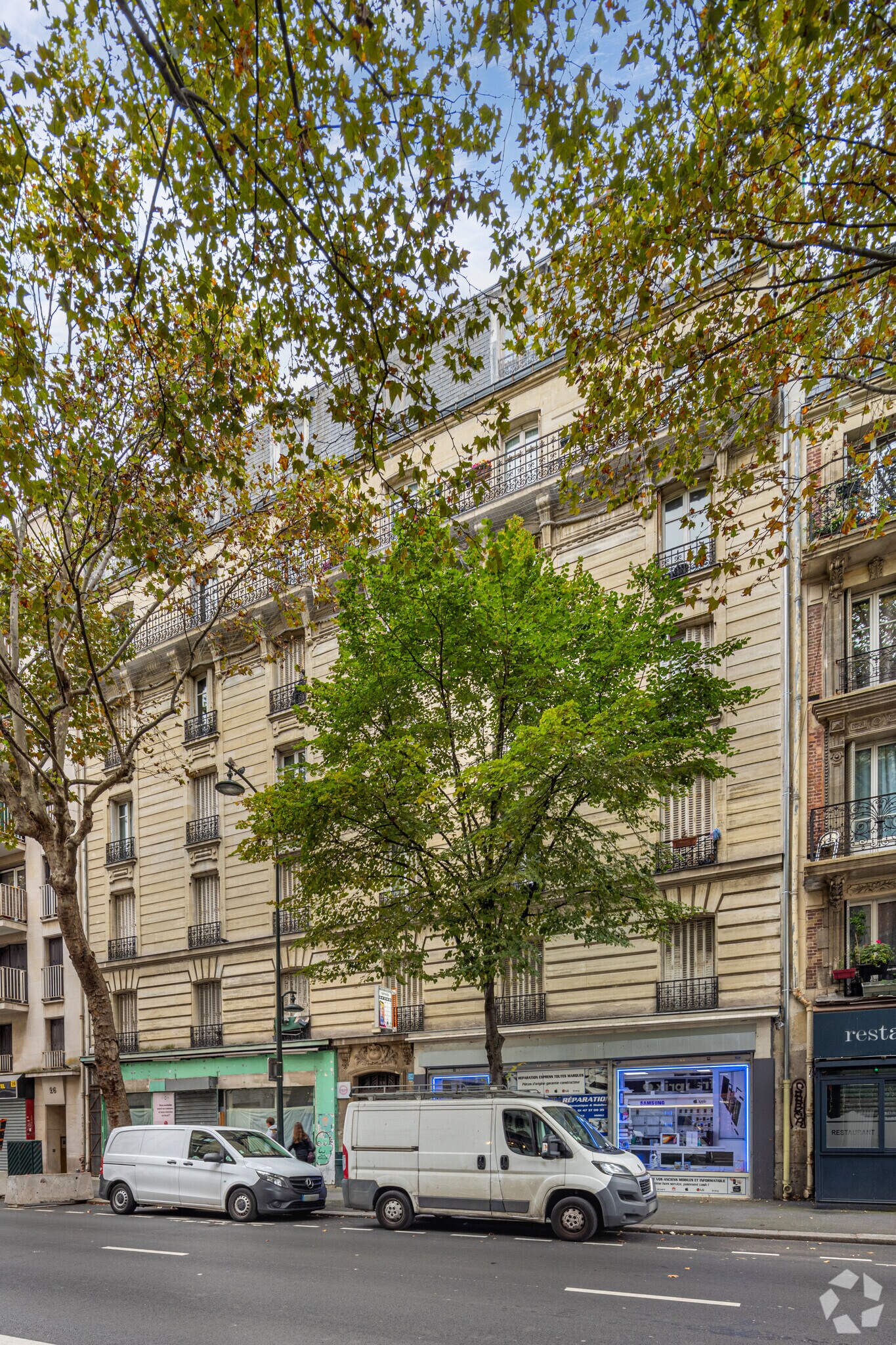 24 Boulevard Jean Jaurès, Clichy for sale Primary Photo- Image 1 of 1