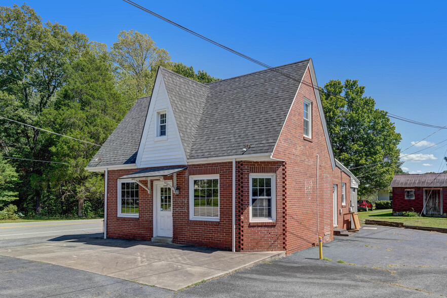 122 NC Highway 700, Eden, NC for sale - Primary Photo - Image 1 of 1