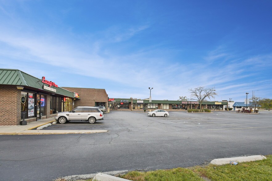 4431-4457 W Lincoln Hwy, Matteson, IL for sale - Building Photo - Image 3 of 22