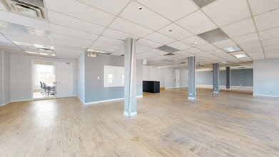 410 Rue Saint-Nicolas, Montréal, QC to rent Matterport 3D Scan- Image 1 of 5