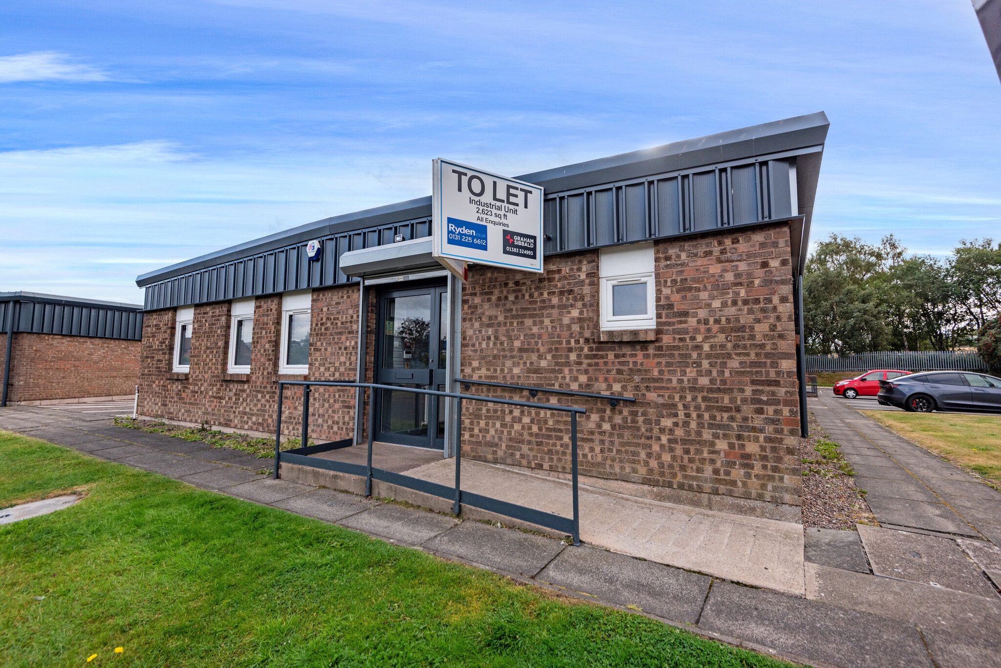 66-76 Dickson St, Dunfermline to rent Building Photo- Image 1 of 6