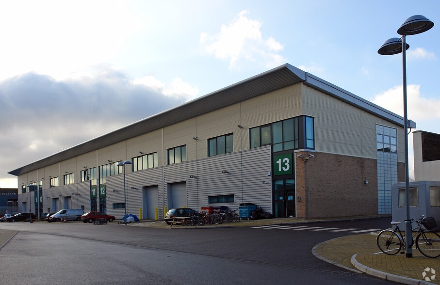 43-47 Glengall Rd, London to rent - Building Photo - Image 2 of 3