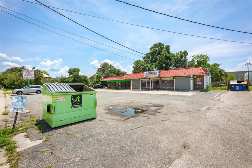 20 E 9th St, Jacksonville, FL for rent - Building Photo - Image 3 of 58