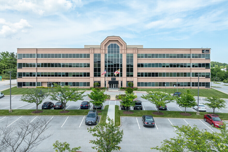 971 Corporate Blvd, Linthicum, MD for rent - Building Photo - Image 2 of 6