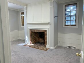 2305 Commonwealth Dr, Charlottesville, VA for sale Interior Photo- Image 1 of 6