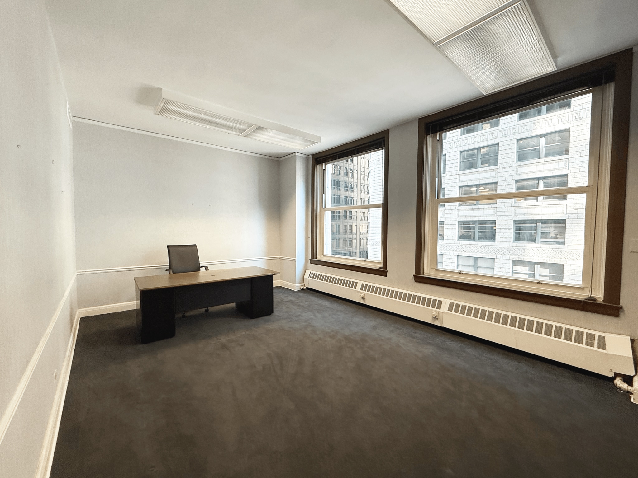 77 W Washington St, Chicago, IL to rent Interior Photo- Image 1 of 4